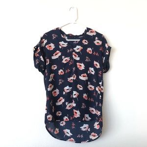 Pleione Short Sleeved Floral Blouse